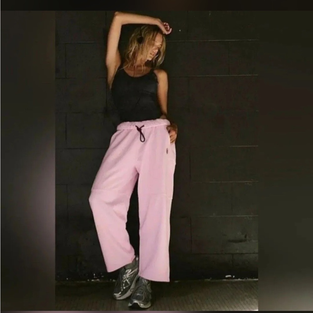 🆕 Free People Top Score Barrel Sweatpants